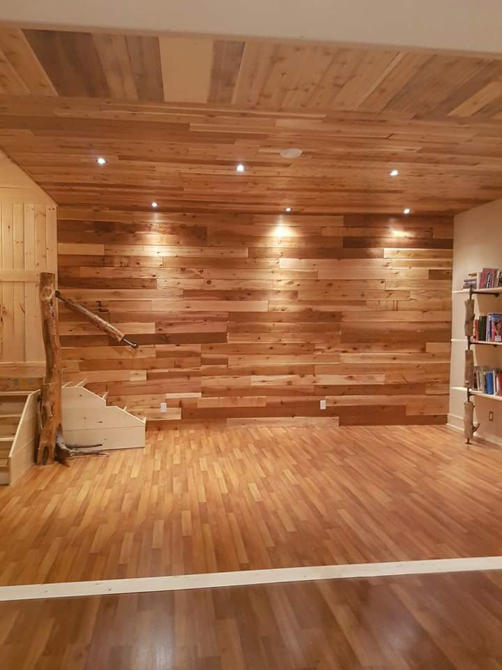 Cedar Entertainment Room